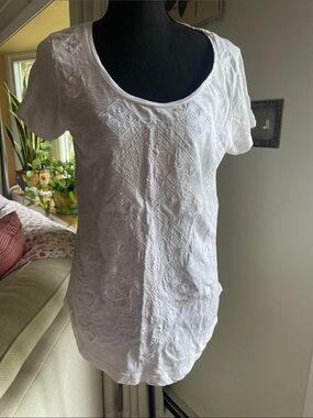 Lucky Brand White Short-Sleeve Embroidered Scoop Neck Tee